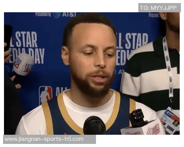 库里强调年轻球员的重要性呼吁全队以积极能量共同努力争胜