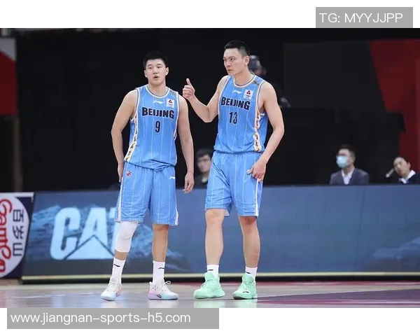 雷蒙出战35分钟高效表现9投6中三分3中6贡献15分6篮板展现实力